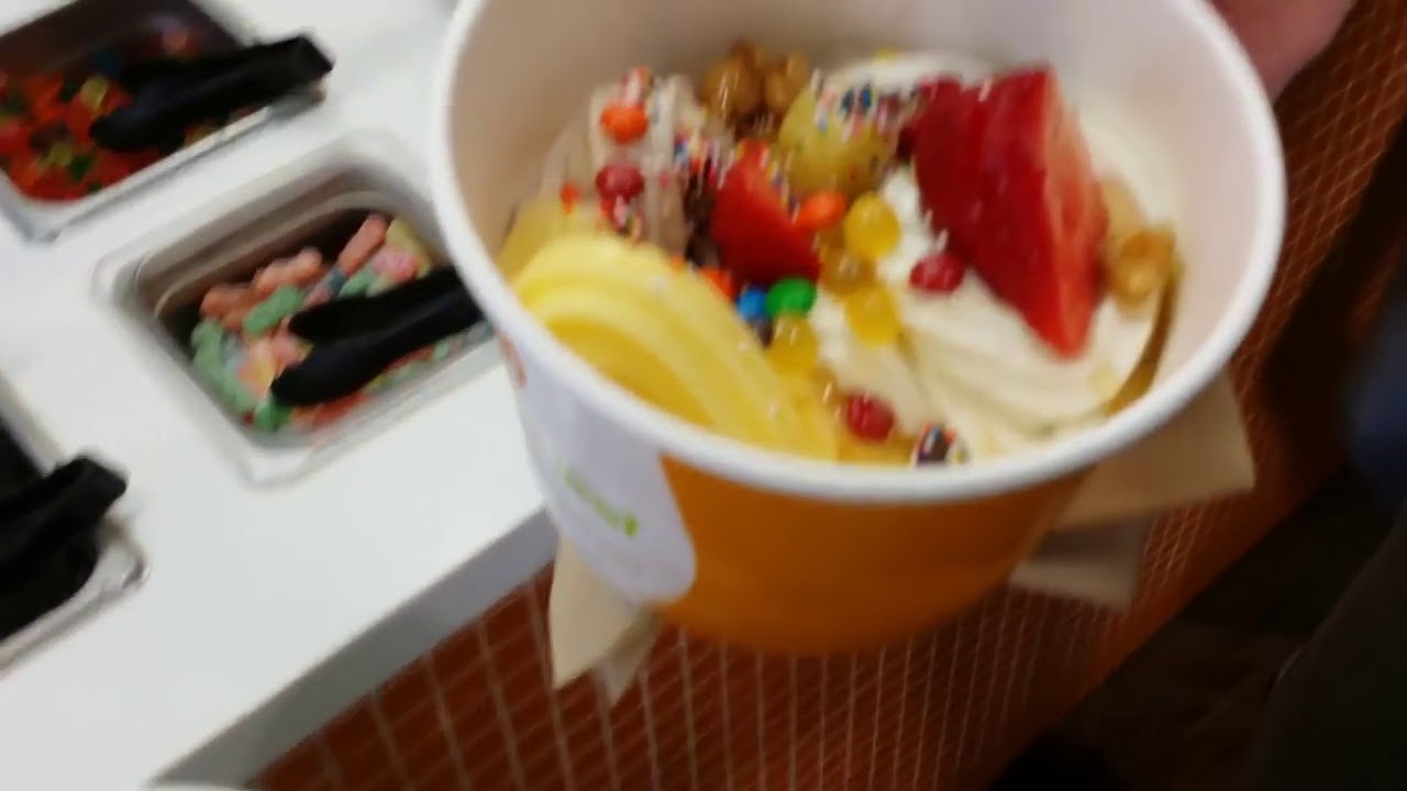 Мороженое в Америке. Вкусно и недорого. Orange Leaf. FloridaMikeTV