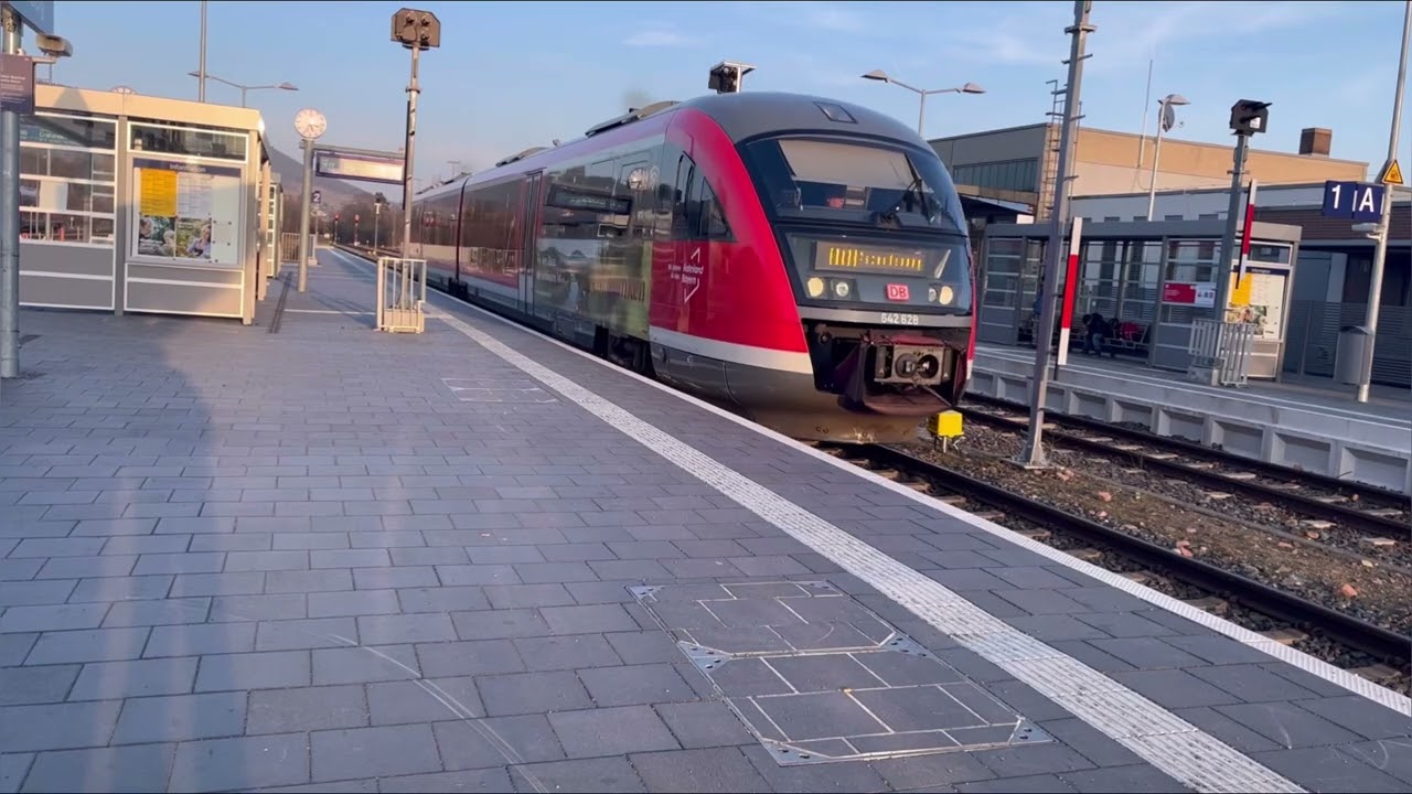 Zugverkehr im Bahnhof Miltenberg