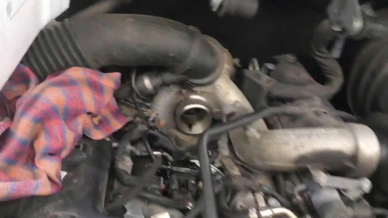 2013 Mercedes Sprinter fuel filter replacement procedure, uncut video!