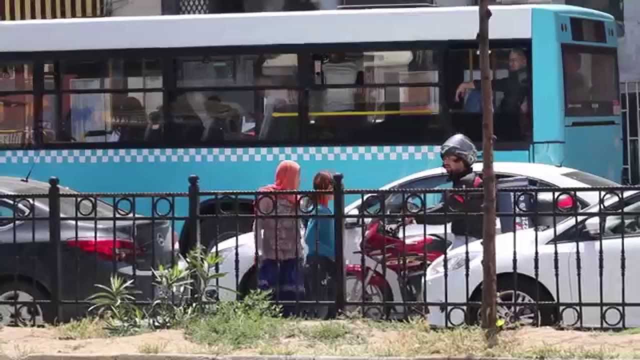 Türkiye'de Mülteci Olmak. To be a Refugee in Turkey. 06 2014. İzmir, Ankara, İstanbul.