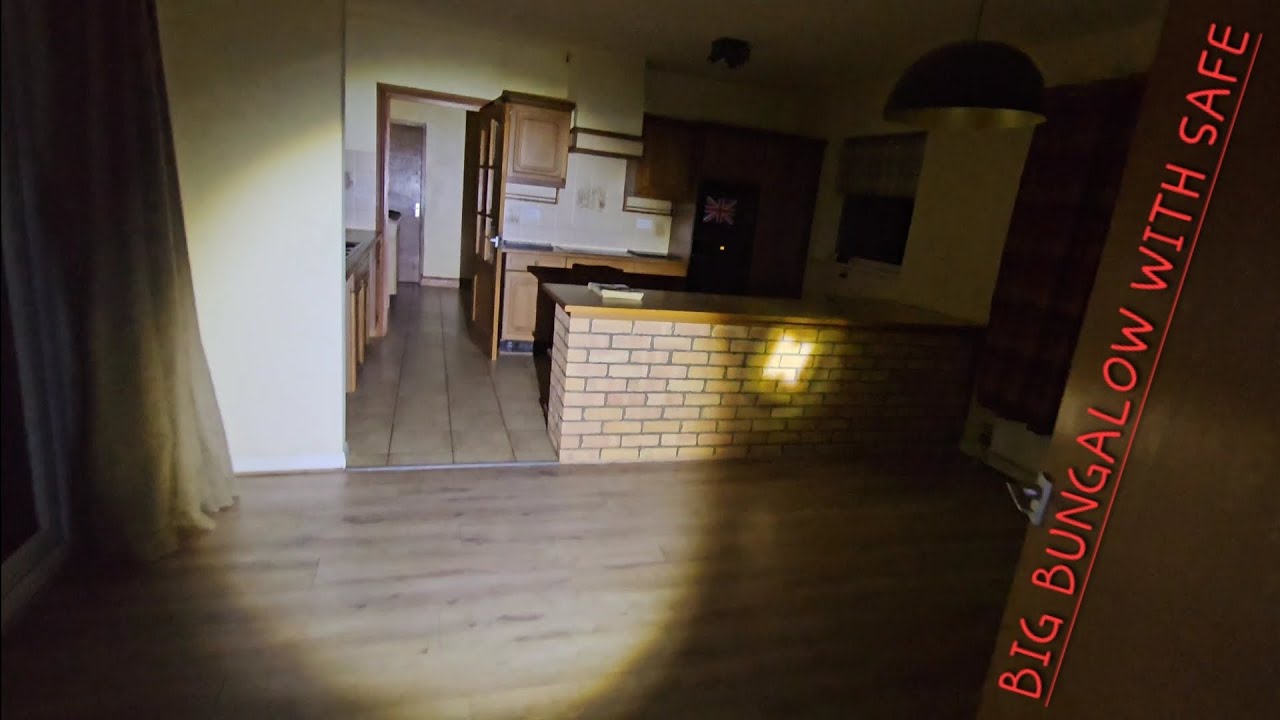 THIS BUNGALOW WILL NEVER BE LIVED IN AGAIN .....         Abandoned places UK. Secret safe house 👌