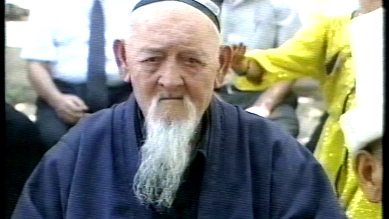 СУХ ТВ Архивидан. 2002 йил. Ҳазрати Алӣ зиёратгоҳи. Ӯзбекистон телеканали орқали берилган лавҳа.