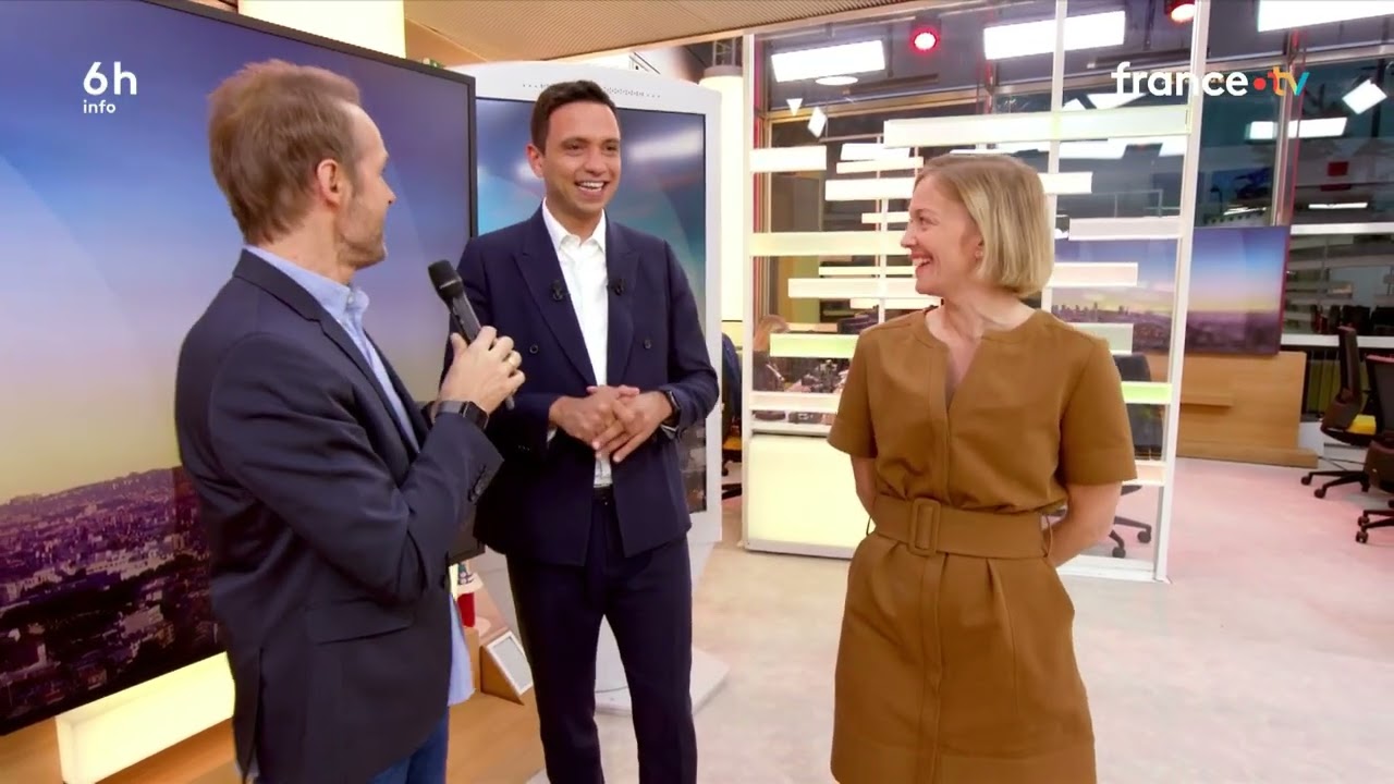 France 2: Le 6h info TéléMatin presenters in the studio surprise - 6.6.2025