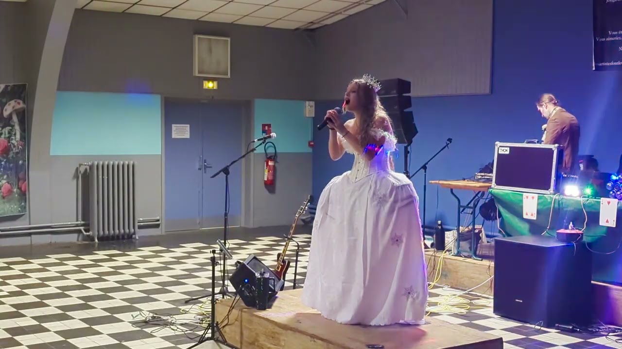 Locked Out of Heaven - Bruno mars - Cover by Chloé