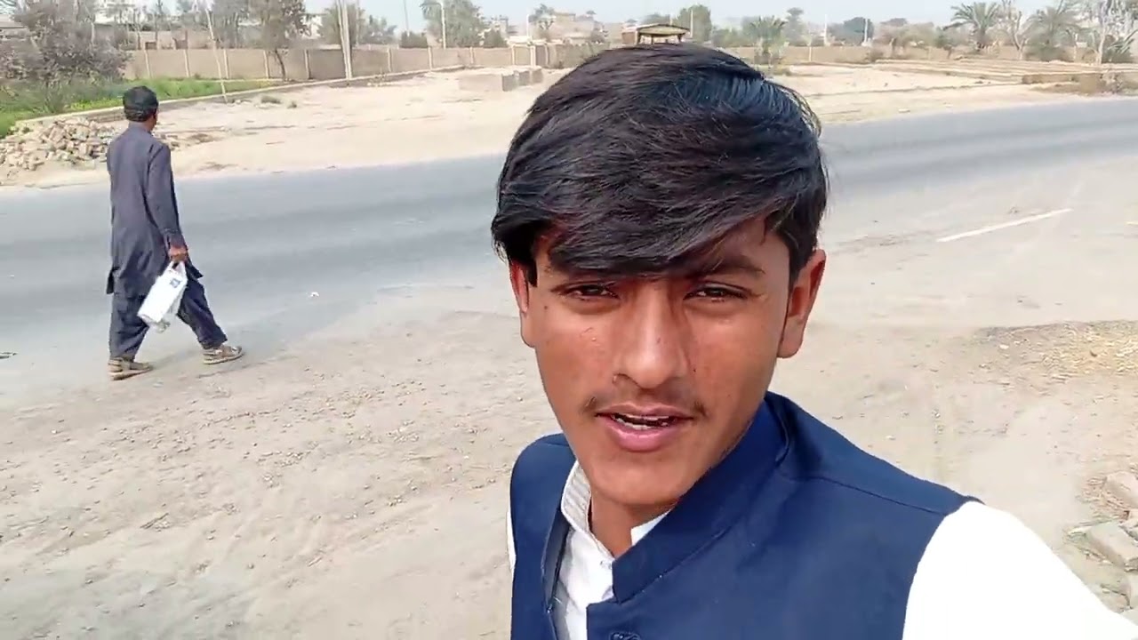 ماموں کے ساتھ ان کے دوست کی شادی پر فل انجواۓ کرتے ہوئے 😱