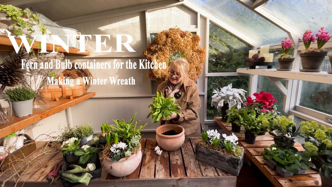 Making a Winter Eucalyptus Wreath | Winter displays for the Kitchen