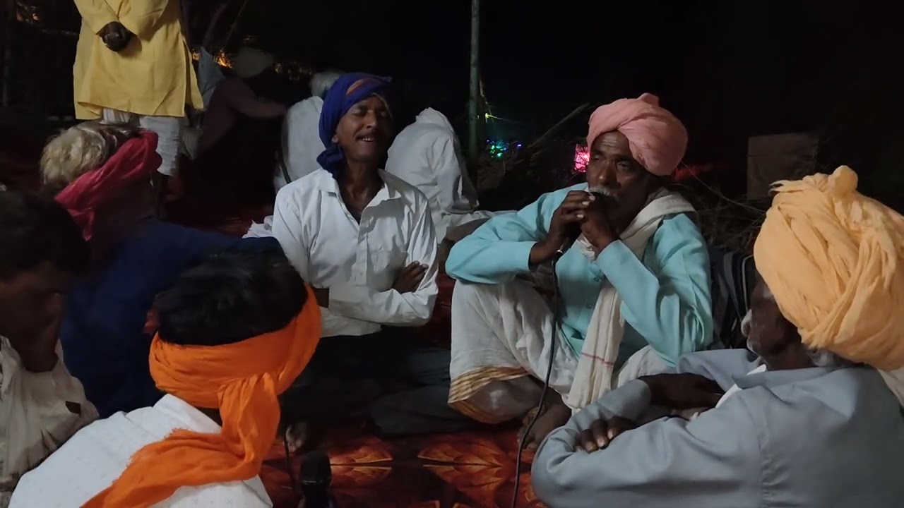श्री प्रेमदास महाराज ने किया श्री रघुनाथ गोटिया रावतपुरा खोड़ बालों का सम्मान पैसे की की बारिश