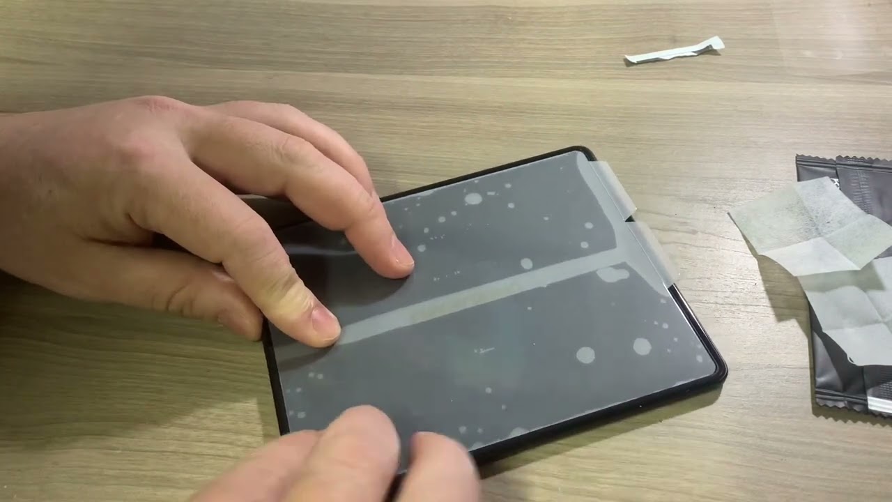 Замена плёнки внутреннего экрана Samsung Galaxy Z Fold 3