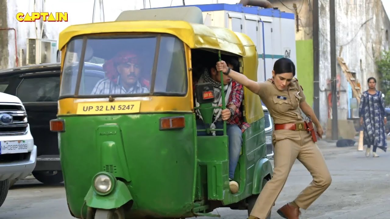 Mira ने कैसे ऑटो रिक्शा रोक कर बचाई इस लड़की की जान || Best Of Maddam Sir