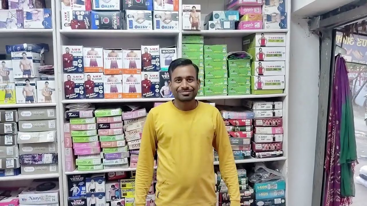 कृष्णगढ़ की फेमस कपड़े की दुकान vikashrajavlogpikcup3043