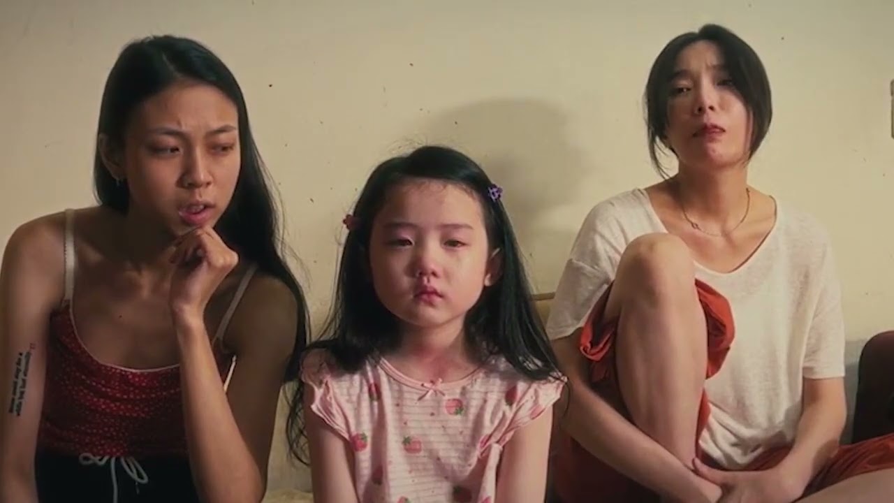 Left-handed girl (2025) movie review. Drama. English. Spoilers alert