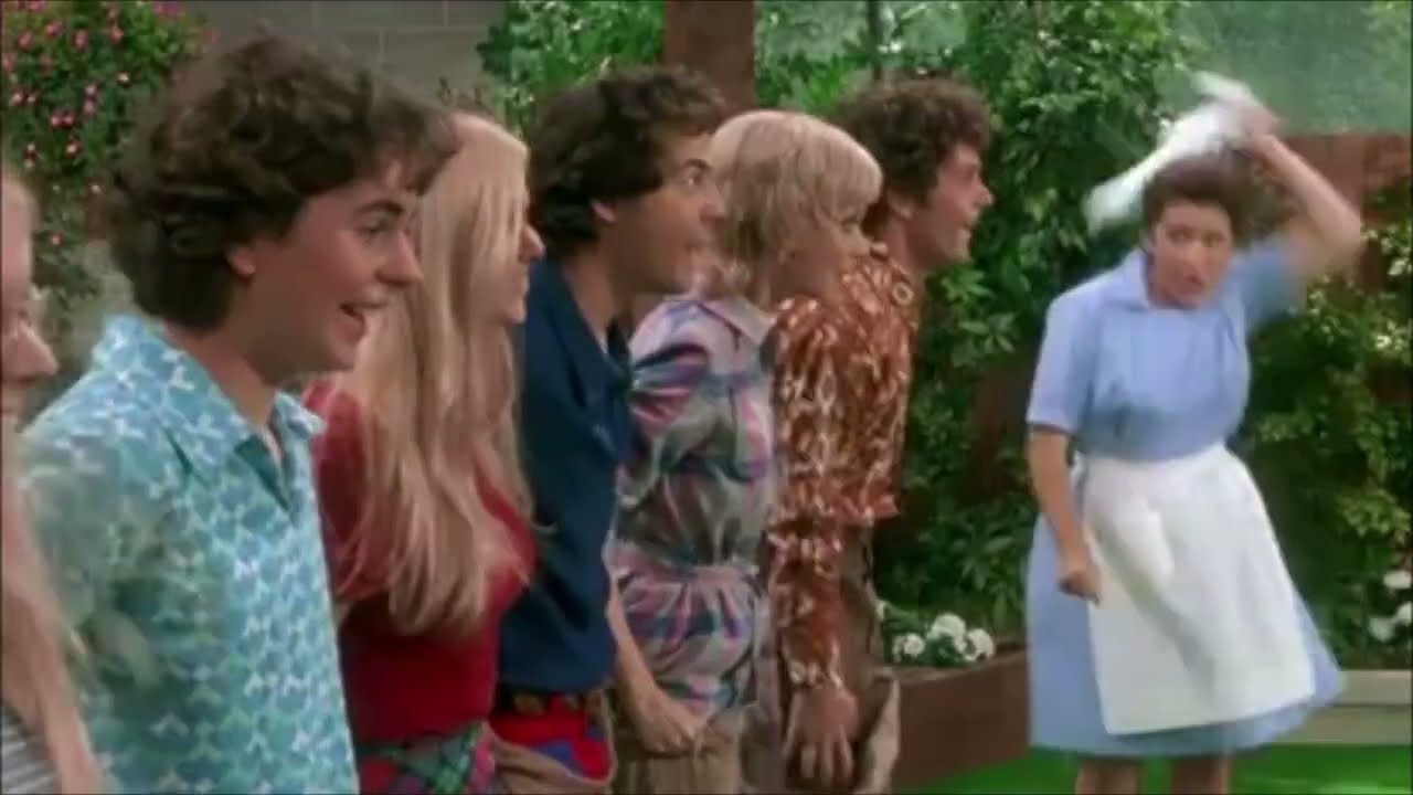 Potato Sack Race - The Brady Bunch Movie