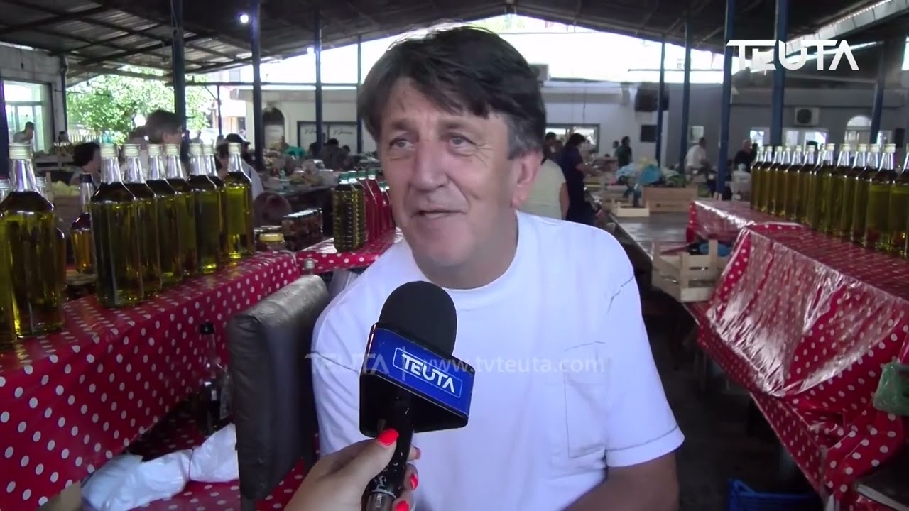 Vizitë në Tregun e Gjelbër, shitesit të kënaqur me sezonin turistik dhe rritjen e klientelës