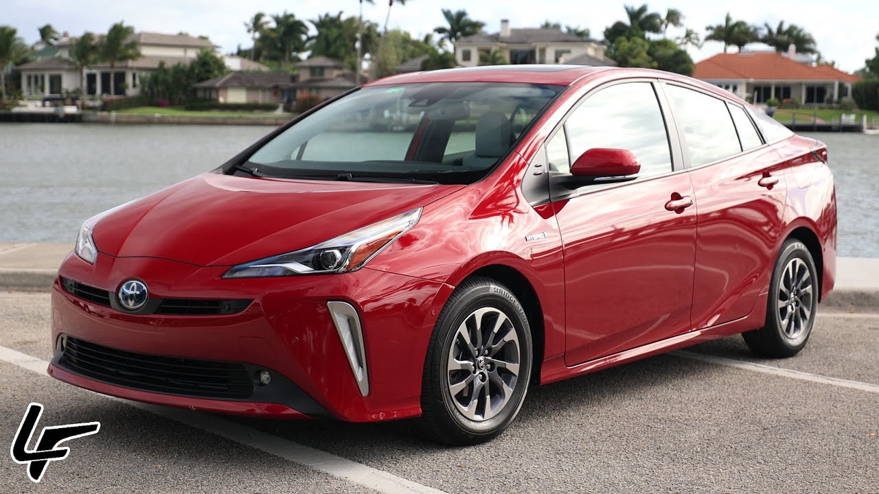 2022 Toyota Prius Review - Losing its Appeal