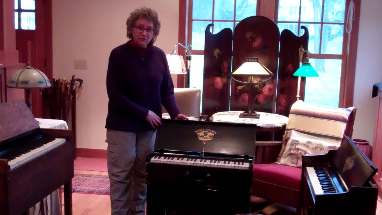 Preacher's folding foot pump suitcase organ demo