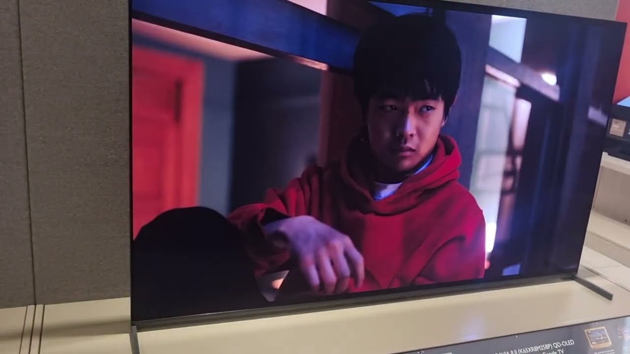 SAMSUNG S95F vs SONY BRAVIA 8ii, which is better? 