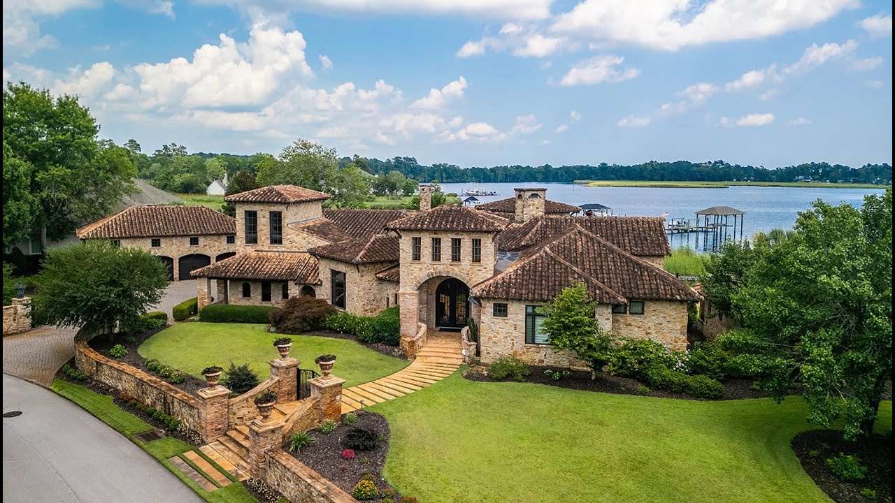 106 Allen Drive | New Bern's Unrivaled, Tuscan-Inspired, Waterfront Masterpiece