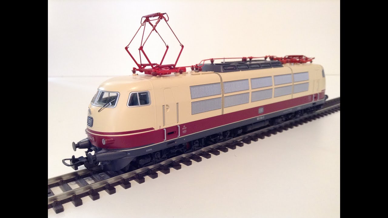Baureihe 103 von PIKO im Test