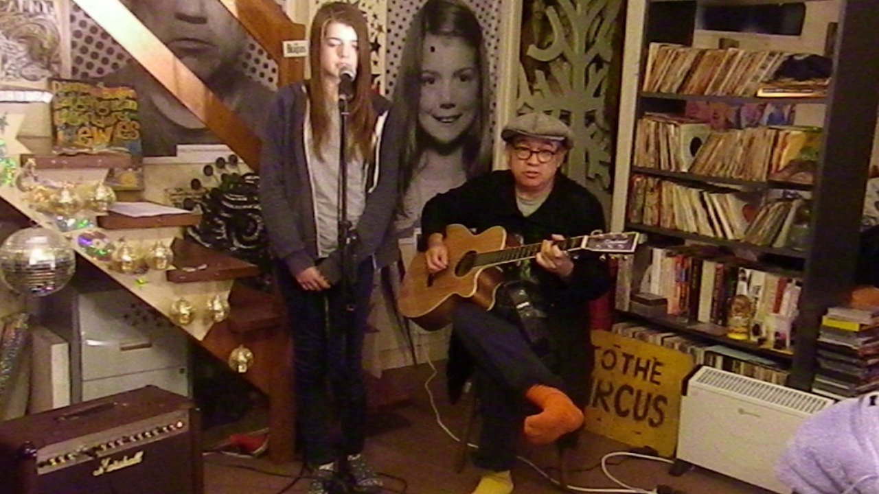 Little Eva - Let's Turkey Trot - Acoustic Cover - Jazzy ft. Danny McEvoy