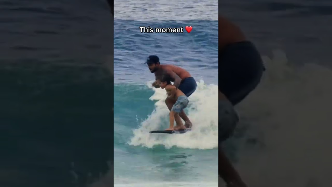 This father-son moment is incredible ❤️#surf #surfing #wholesome #family #dadandson