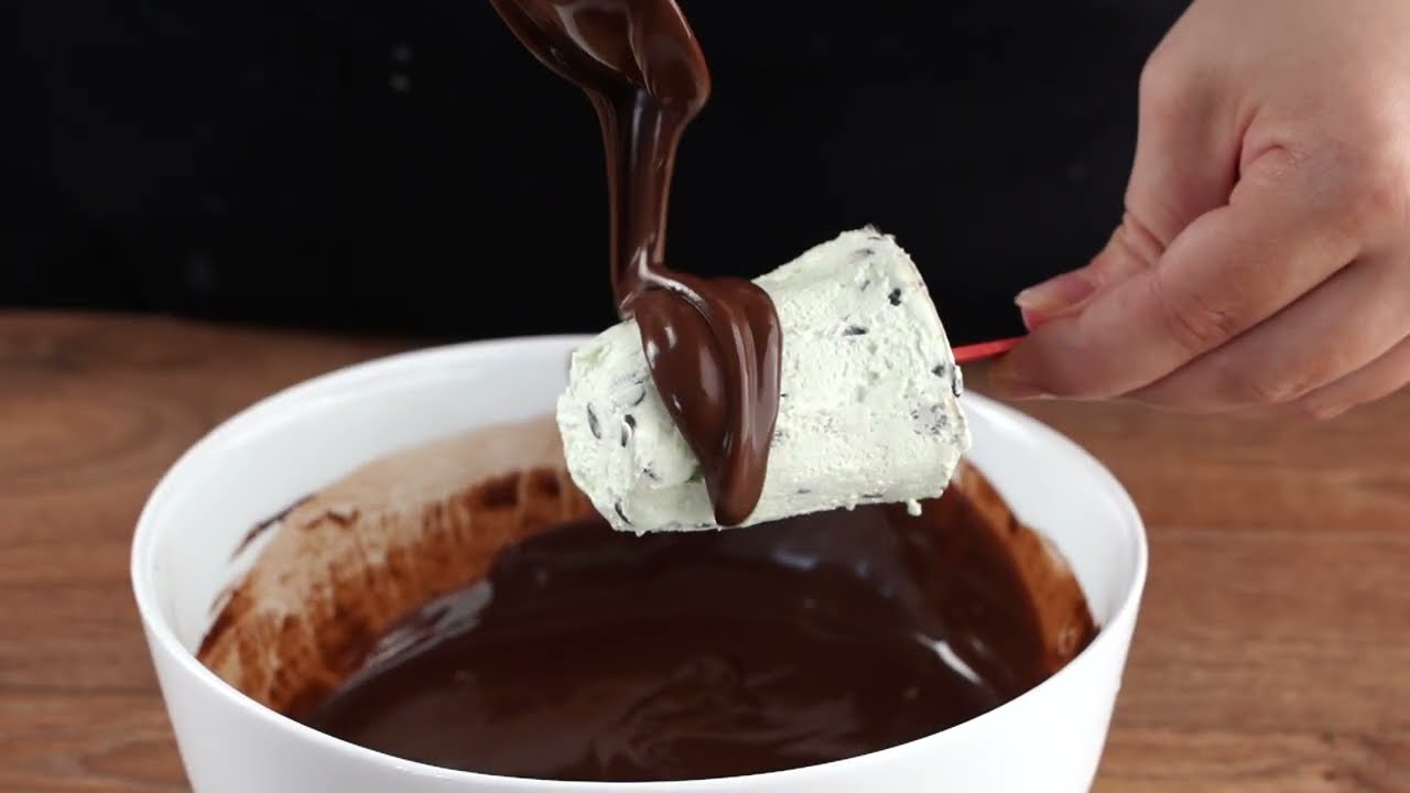 Mint Chocolate Chip Popsicles