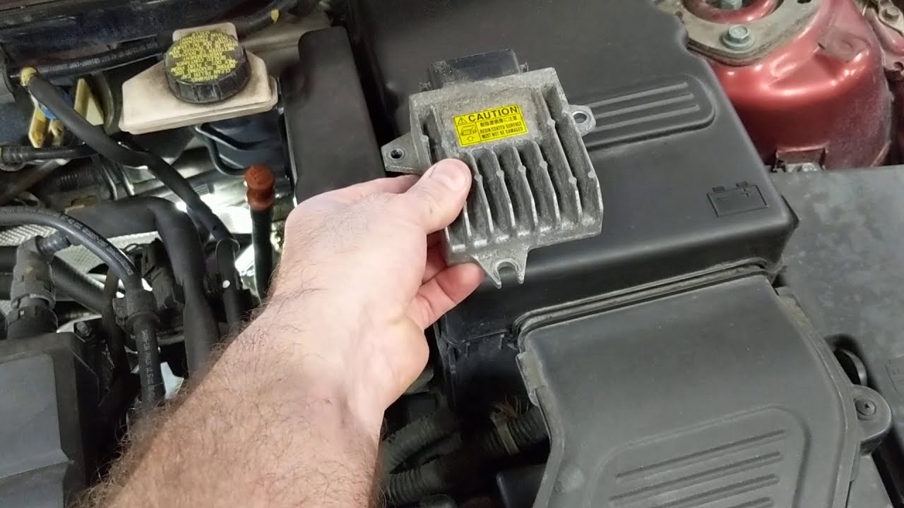 Быстрый способ снятия блока управления трансмиссией (TCM) на Mazda 3.
