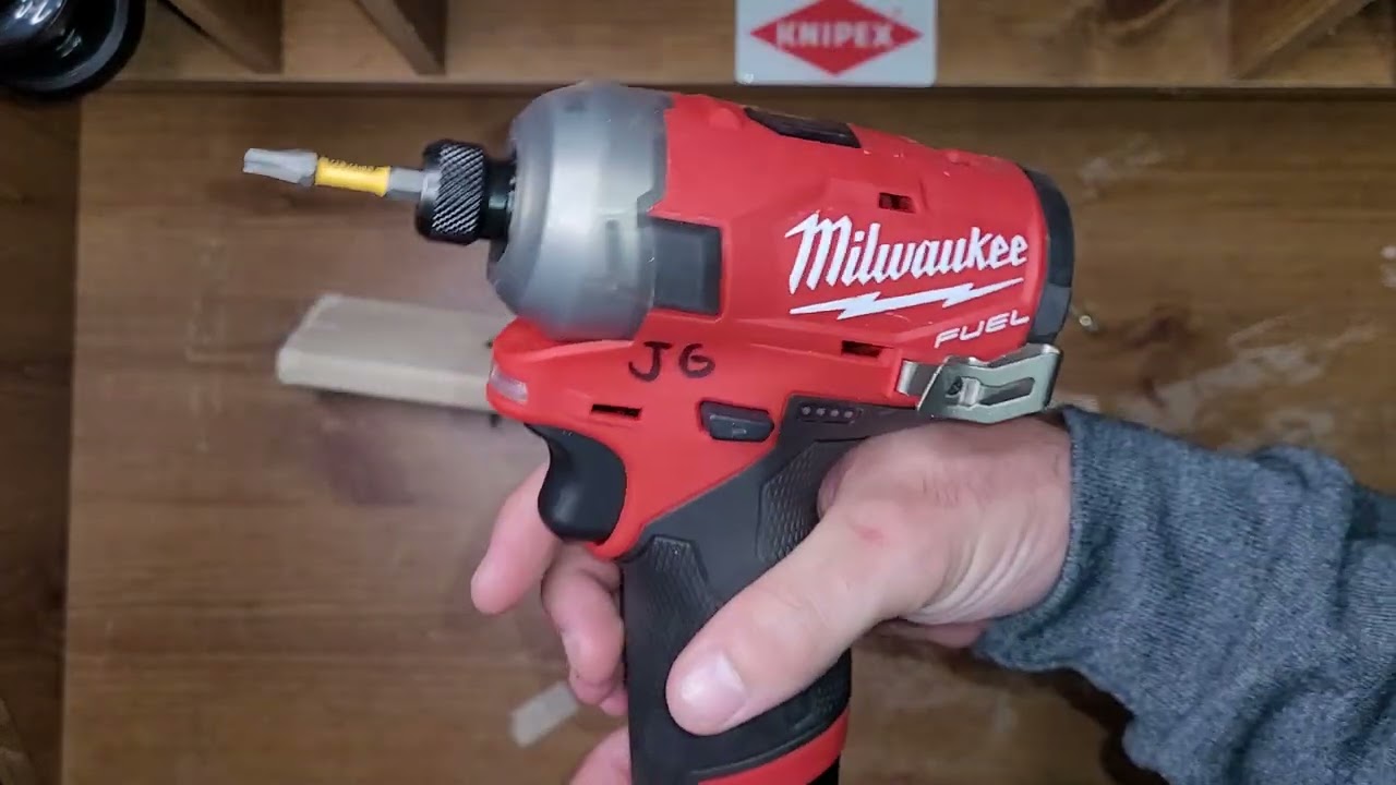 Стоит ли покупать Milwaukee M12 Surge после интенсивного использования? ДА