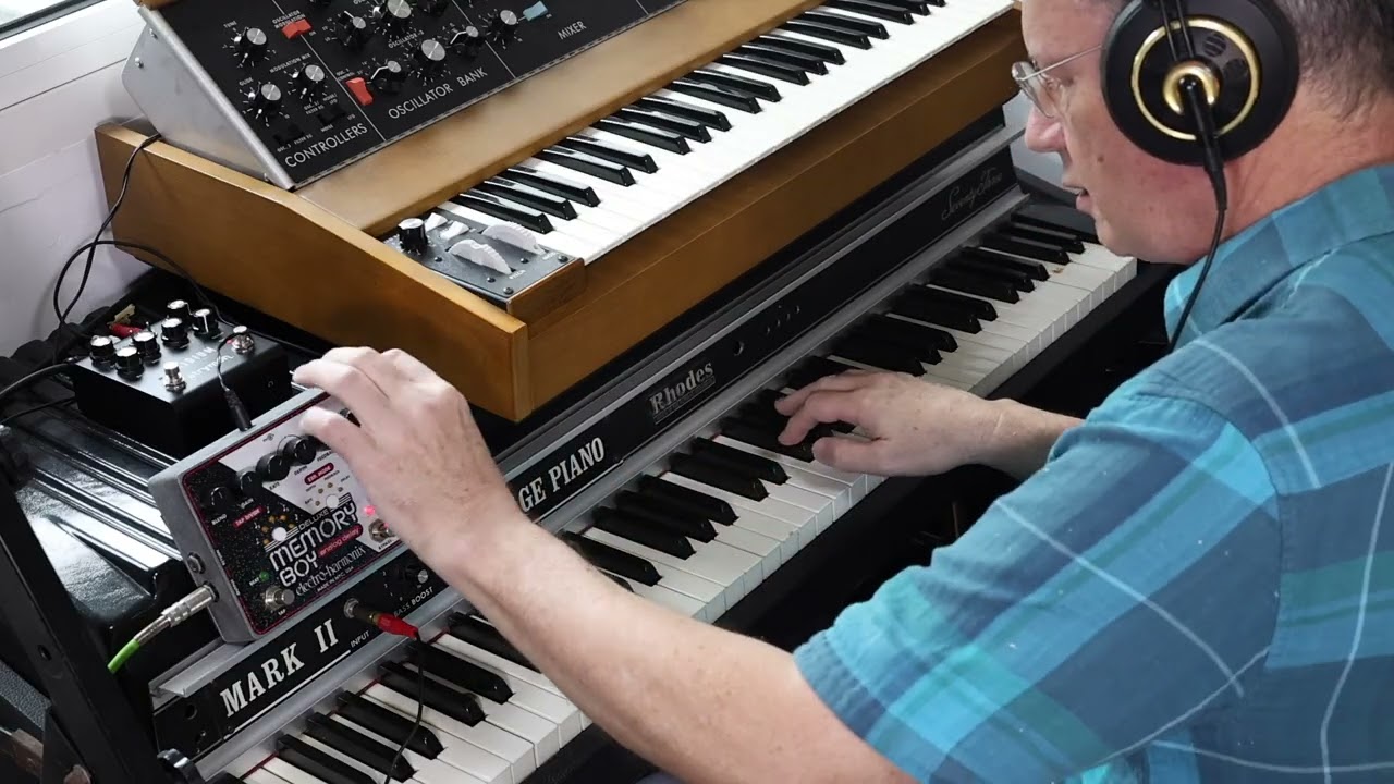 Modular Analog Synth plus Rhodes with delay 2nd Dec 2025
