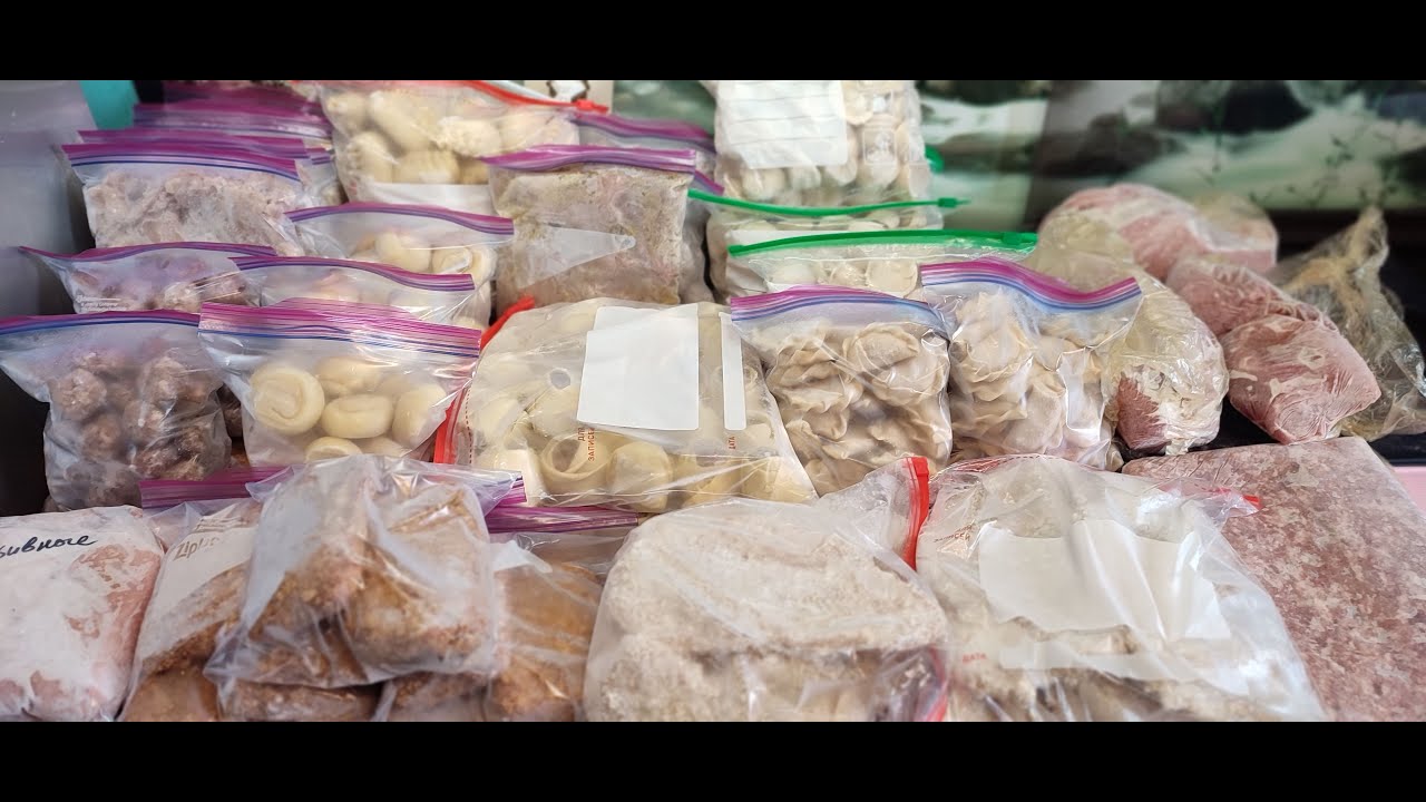 Заготовка полуфабрикатов в морозилку / Preparation of semi-finished products in the freezer