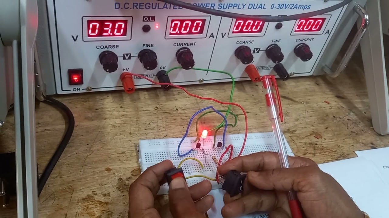 NAND Gate Using Transistors