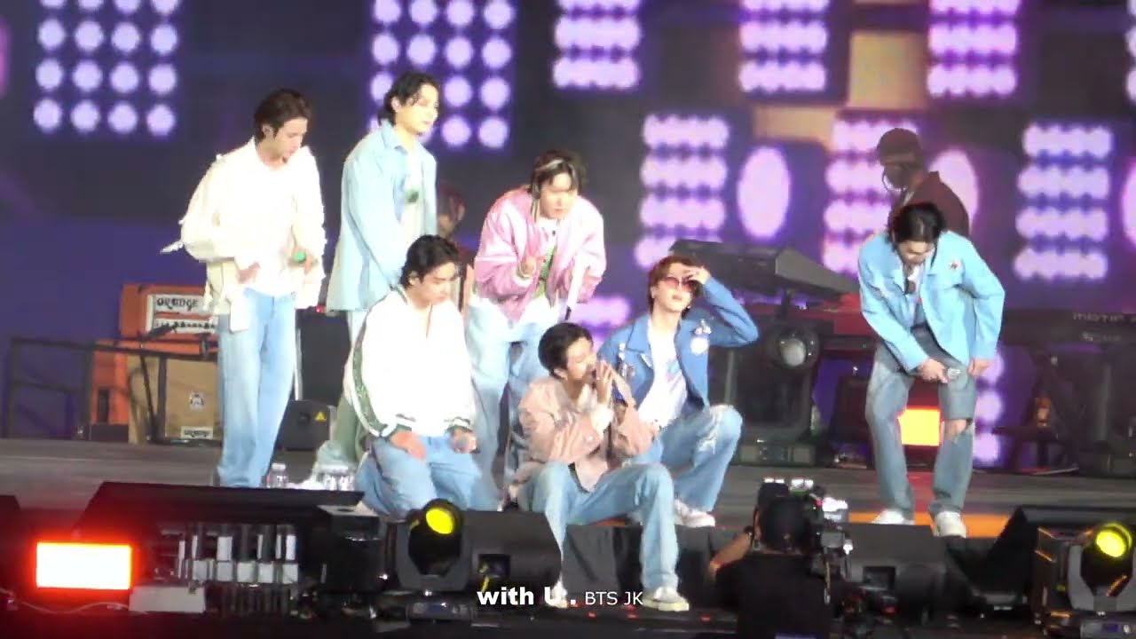 20221015 Yet To Come in BUSAN -  작은 것들을 위한 시 (Boy With Luv) 정국Focus 직캠 JUNGKOOK BTS [4K]