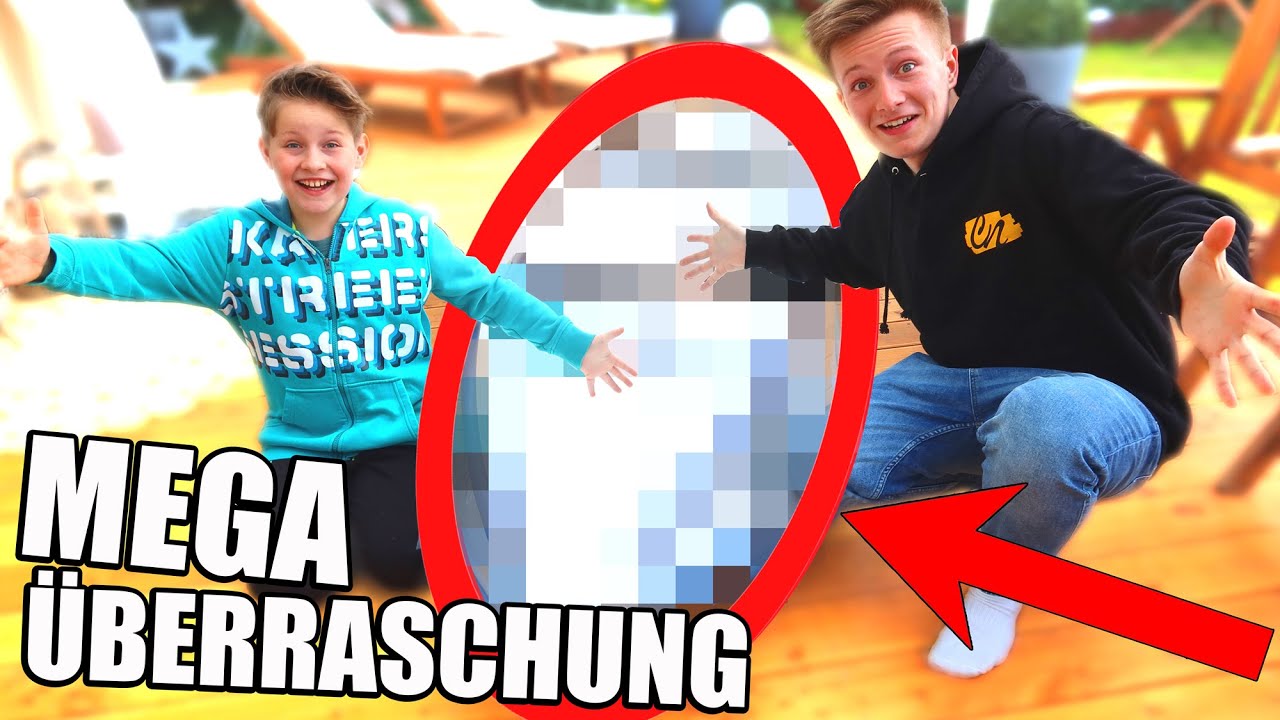 Banana-Boot &Uuml;BERRASCHUNG - ASH und MAX SPRACHLOS - Neues Falt Boot / Klapp Boot 🤣 TipTapTube