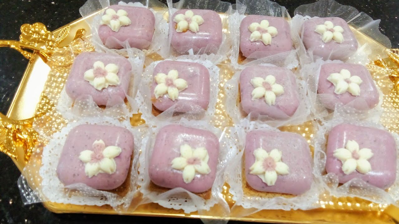 خليك من القديم و شوفي حلوة بريستيج 😍 على طريقتي 👍 عندك هاذو المكونات وجديه بمول السيليكون لمداير حال
