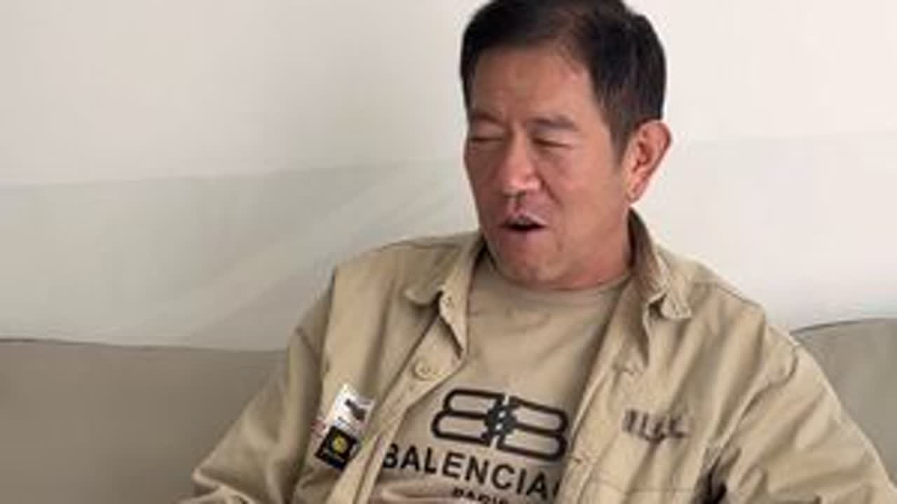 这俩人，一晚上的不睡觉，早早的跑来我这里，就为了一个说我呆一个说我傻，我现在真的傻了么？#米儿家族