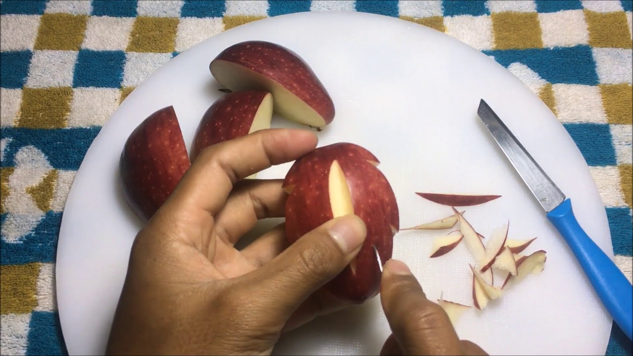 Art In Apple Leaf Carving