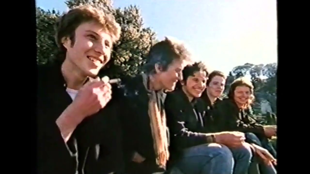 Toy Love - 1-min interview (1980)