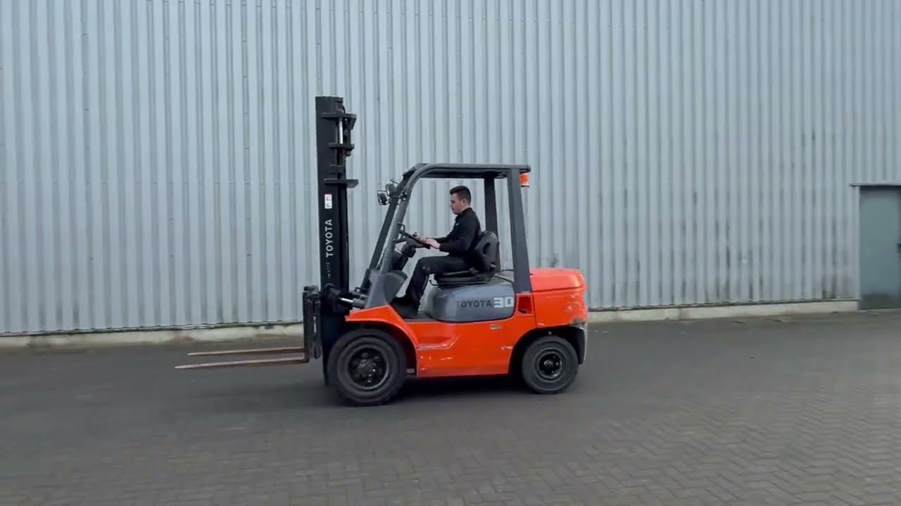 Toyota 02-7FDF30 Diesel heftruck