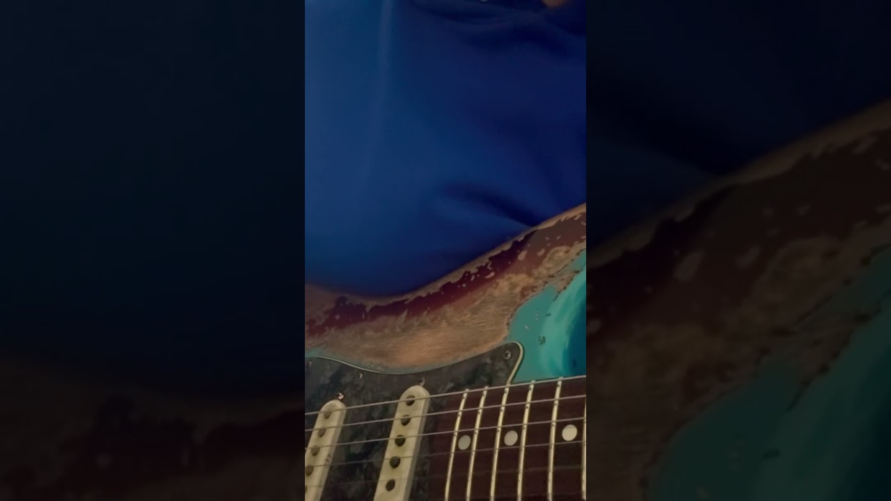 #acdc #guitar #guitartok #fender #stratocaster #guitarist #guitarcover #yt #guitarplayer #blue #fyp