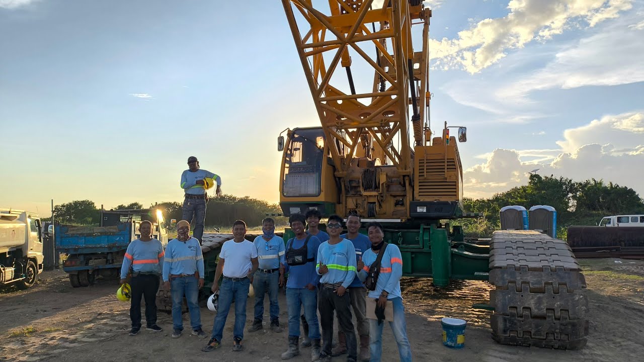 ASSEMBLING 150T SUMITOMO CRAWLER CRANE
