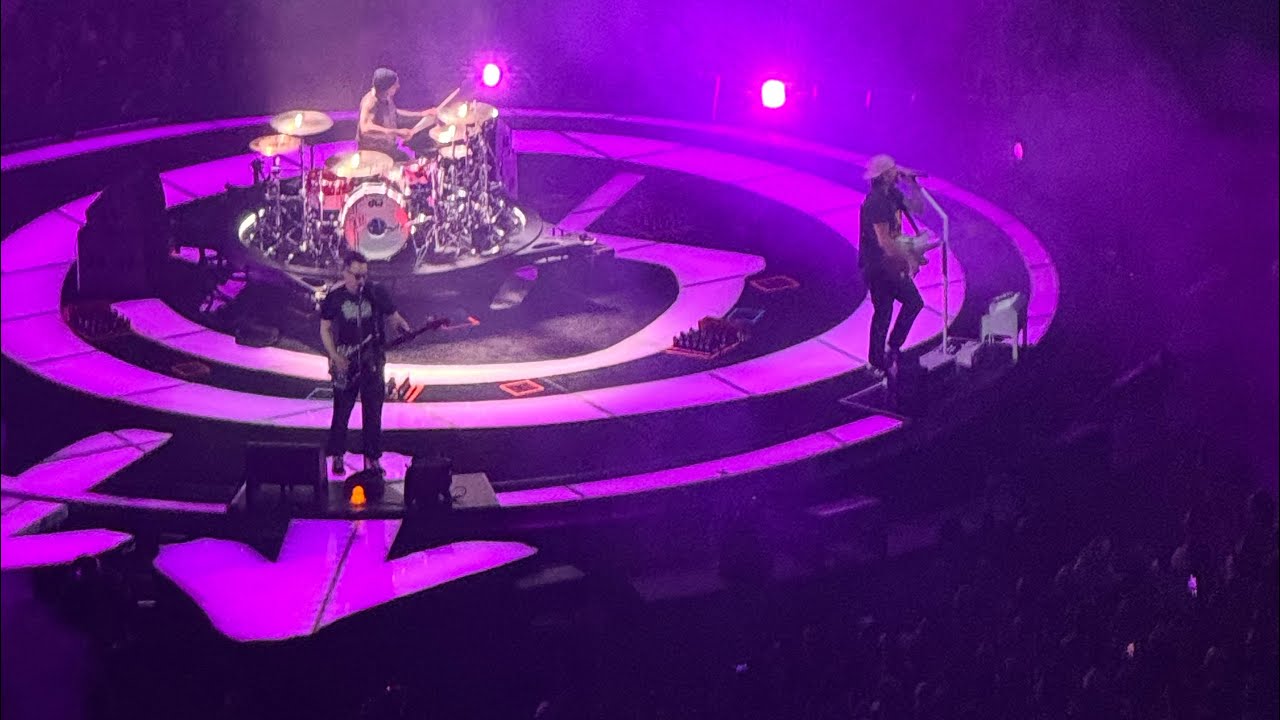 Blink-182 LIVE @ KIA Center 6/20/24 (highlights) including Mark and Tom banter