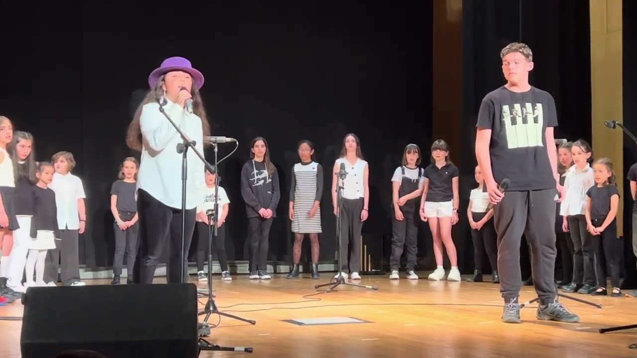 Coro infantil de Gijón (grandes del rock)