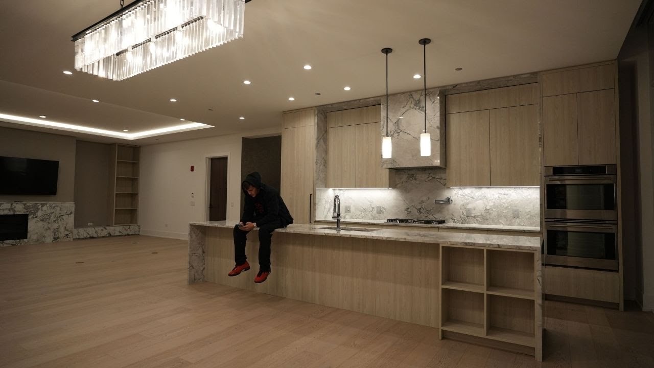 moving into my $30k/m penthouse at 22