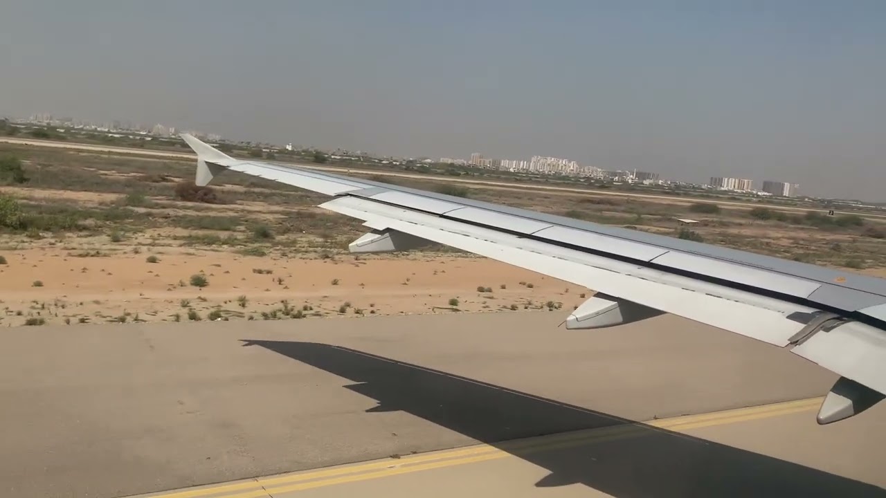 |PK-330| 🇵🇰 PIA Airbus A320 TAKING OFF FOR |MULTAN| FROM  JINNAH INTERNATIONAL AIRPORT