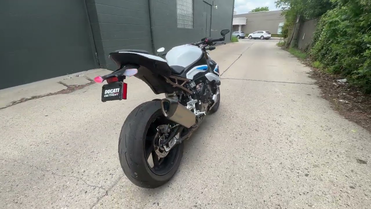 2022 BMW S1000R M Package &ndash; 8,700 Miles | Akrapovič Titanium Silencer | M Package Performance