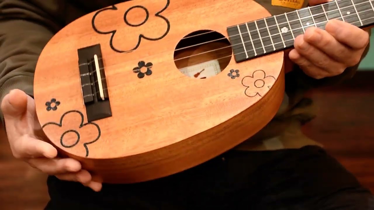 NEW/Uma Ukulele UKFL-03SCP Concert Pine【札幌店】@ukuleleshoptantan