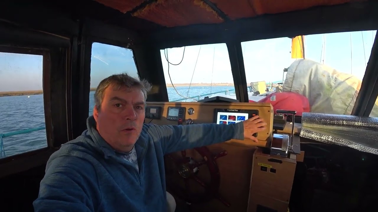 my new Icom AIS Transponder and Raymarine Chart plotter