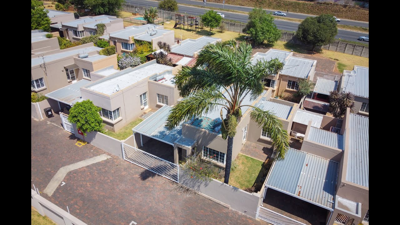 Unit 28 Royal Close, Tanga Street, Strubens Valley