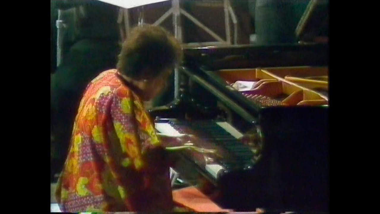 Rachmaninov - Piano Concerto 2 - A. Larrocha - V. Fedoseyev