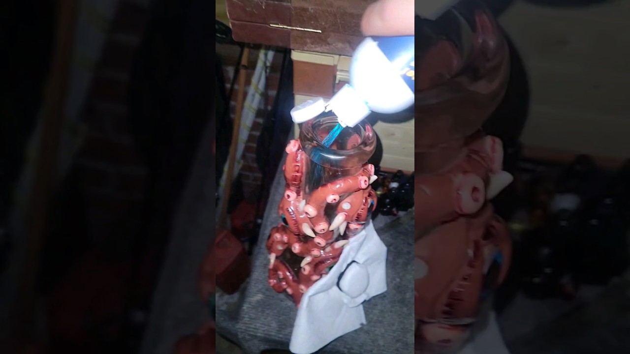 Cleaning Monster Bong #clean #420 #bong #kc #smoke #funny