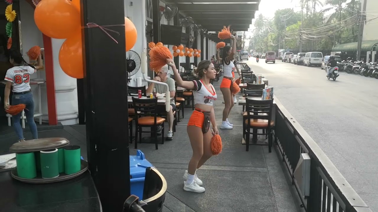 Hooters Girls Dance show Phuket Thailand 2